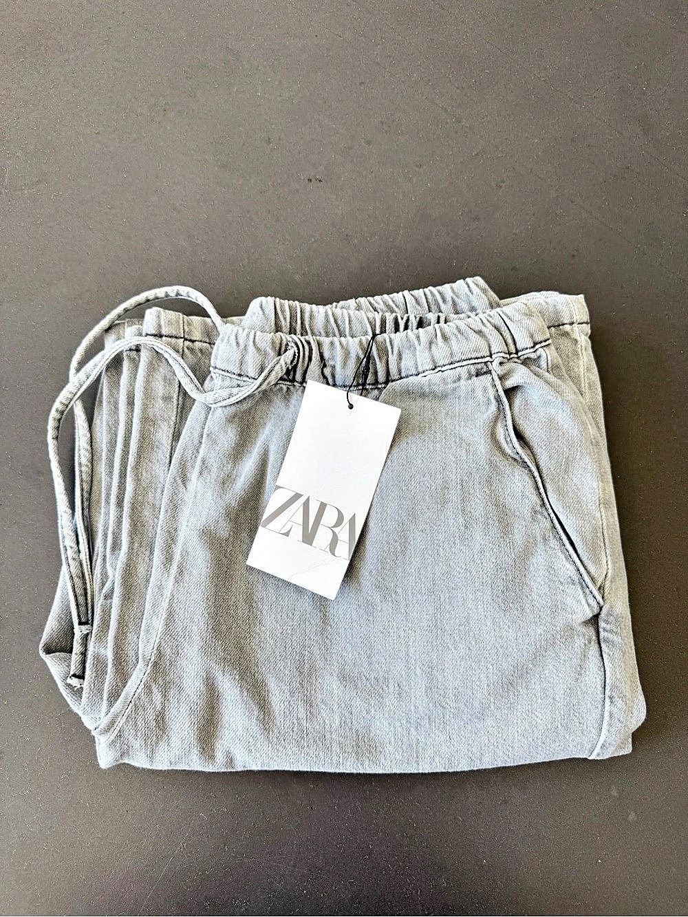 Brand New Zara Gray Womens Long Pants in Medium